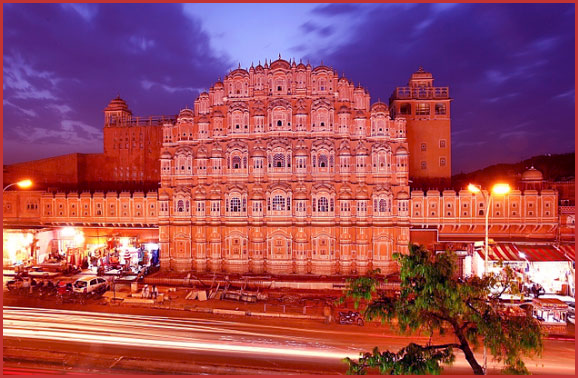 Top 10 Historical Monuments of India | Best Toppers