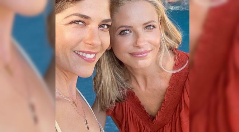 Selma Blair and Sarah Michelle Gellar