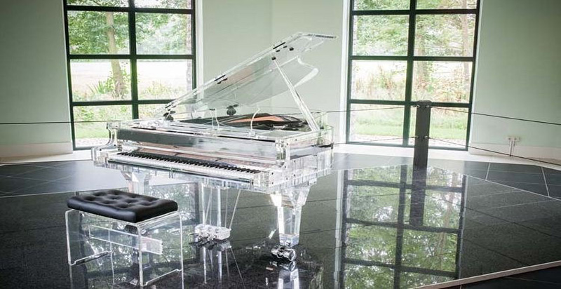 Crystal piano
