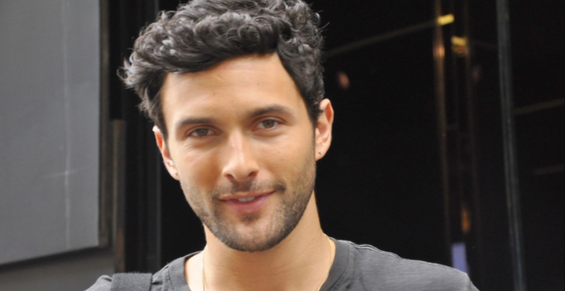  Noah Mills