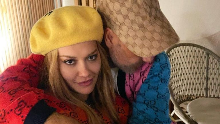 Rita Ora Sparks Romance Rumours With Taika Waititi