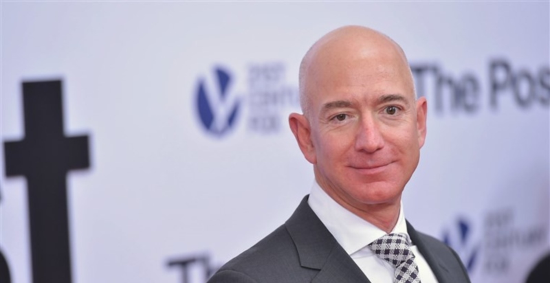 Top 10 Famous Persons in the World in 2023- Rank 4- Jeff Bezos