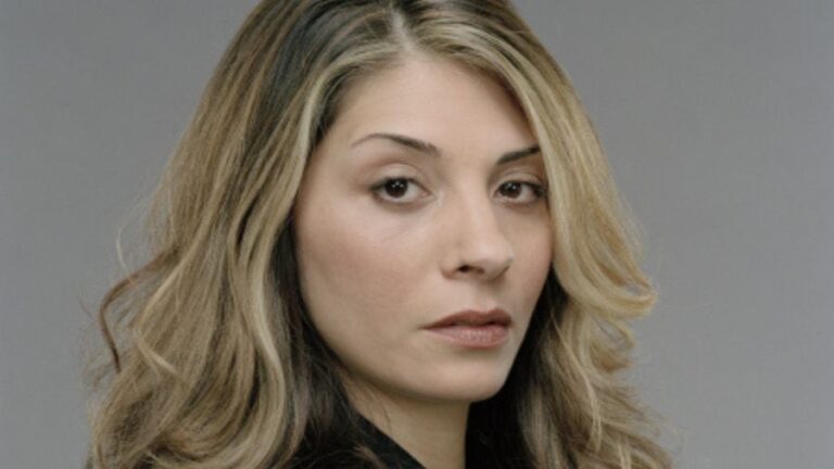 Callie Thorne