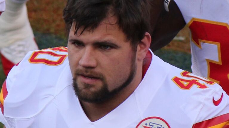 Peyton Hillis
