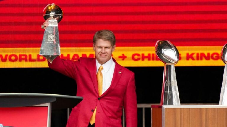 Clark Hunt